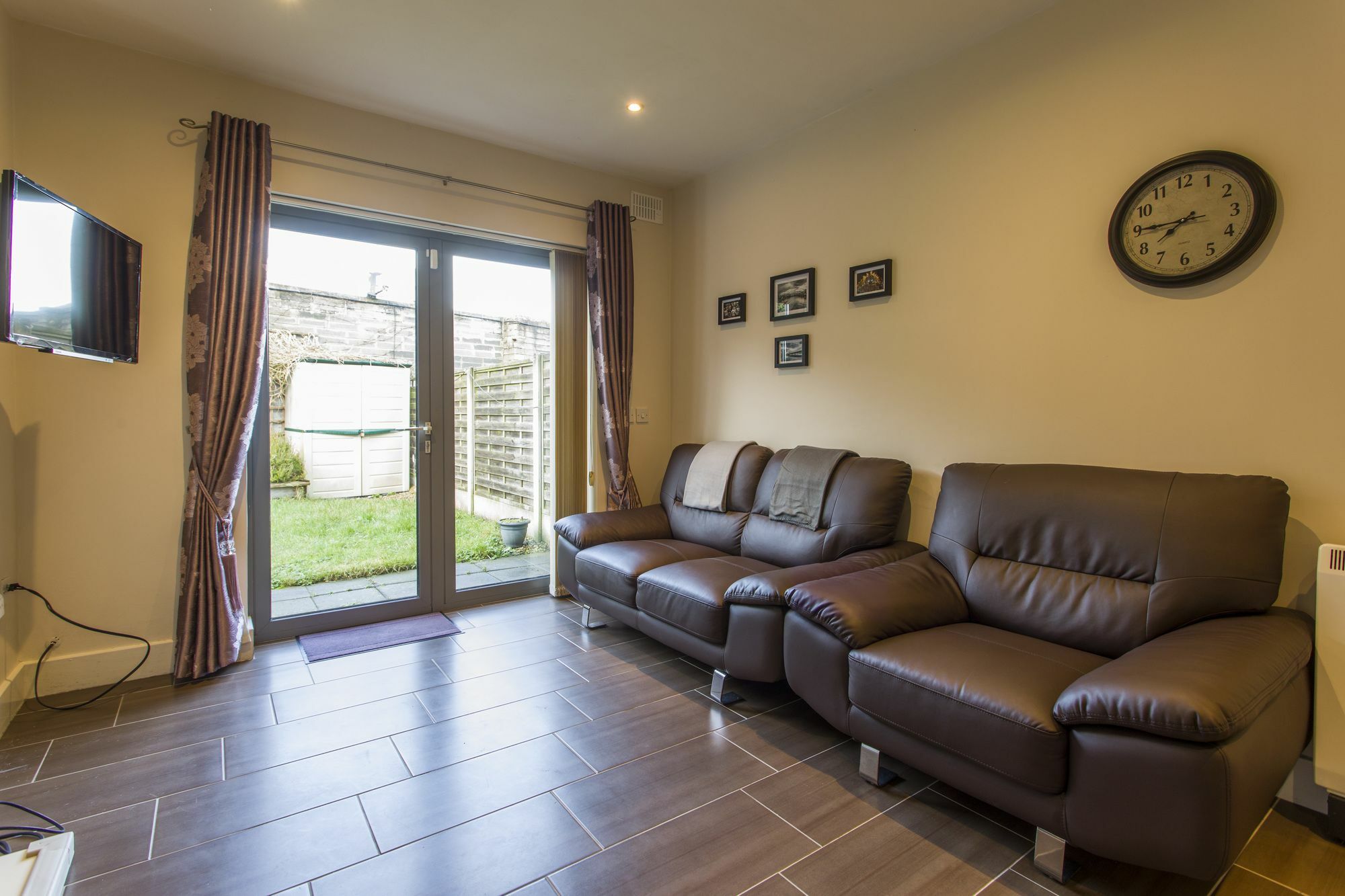 The Artane Self Catering Apartment Дъблин Екстериор снимка